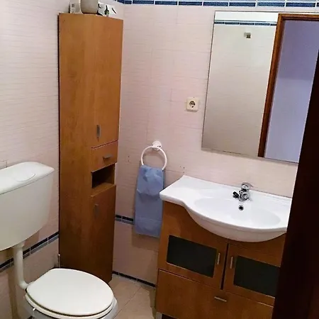 1 Bedroom Chaves, Praceta Vitorino Nemesio, * البوفيرا