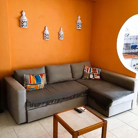 1 Bedroom Chaves, Praceta Vitorino Nemesio, * אלבופיירה