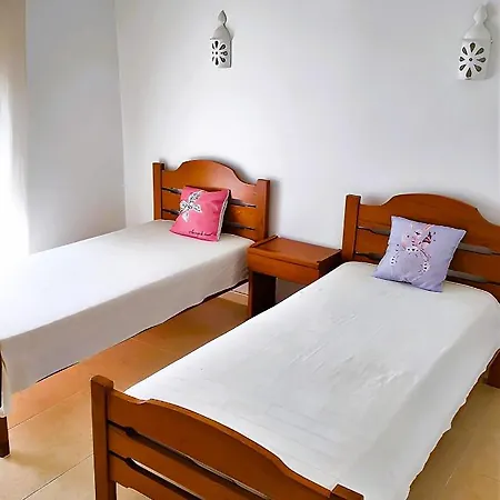 1 Bedroom Chaves, Praceta Vitorino Nemesio, البوفيرا